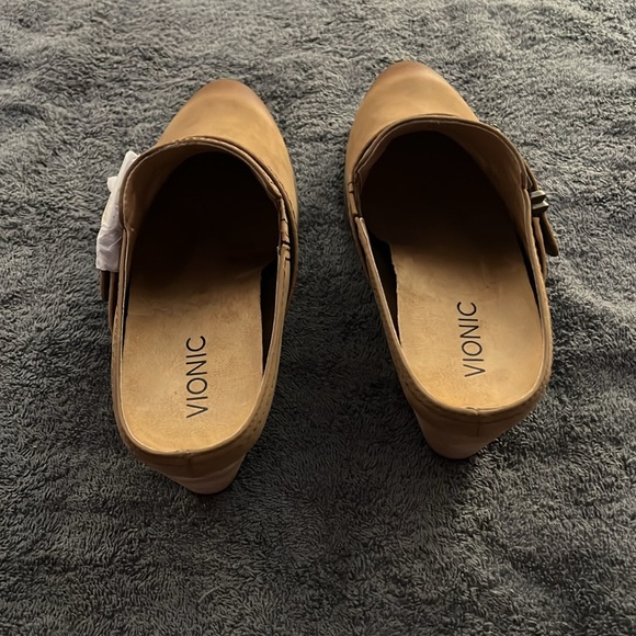 Vionic: Cheyenne (Tan/ Brown) - Picture 2 of 9